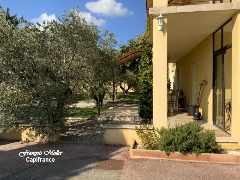 Appartement - 97 m² - 4 pièces