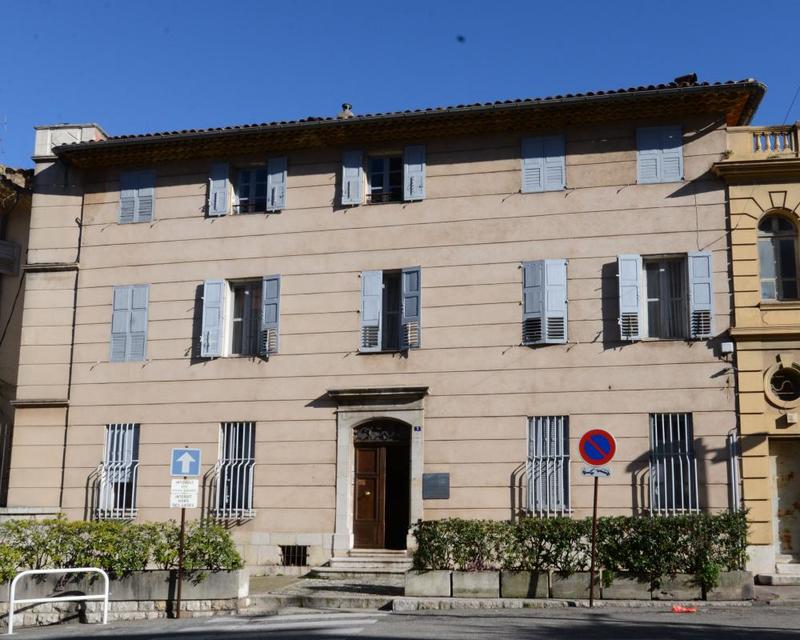 Appartement - 120 m² - 5 pièces