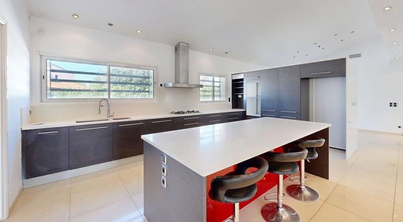 Villa - 205 m² - 5 pièces