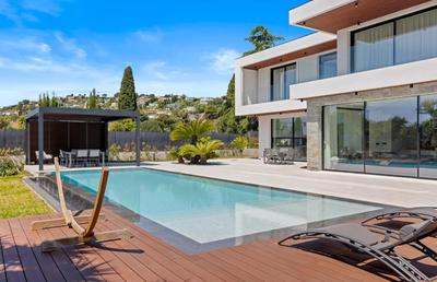 Villa - 350 m² - 7 pièces