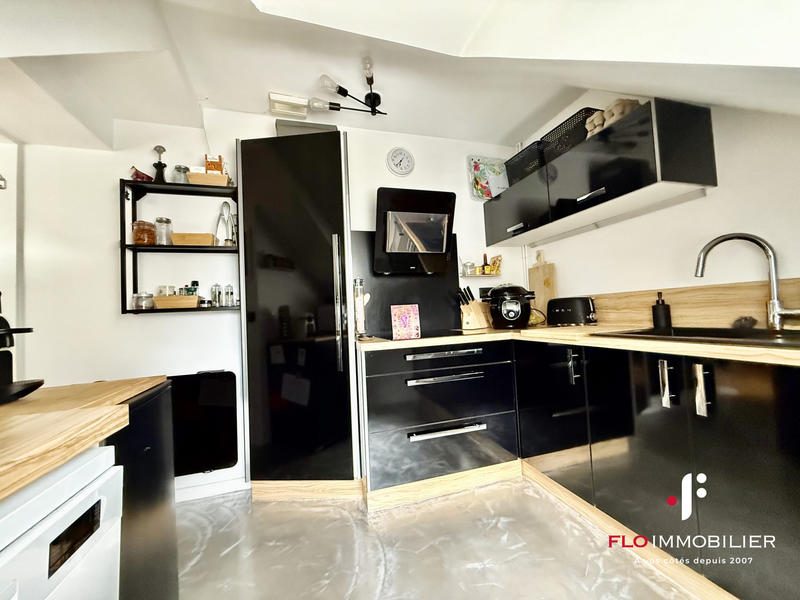 Appartement - 82 m² - 4 pièces