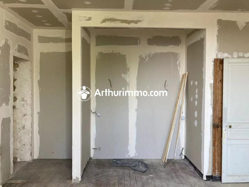 Maison - 227 m² - 7 pièces