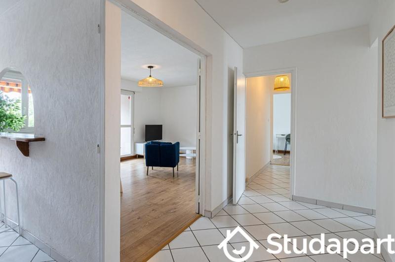 Chambre - 10 m² - 1 pièce