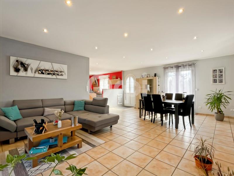 Maison - 152 m² - 7 pièces