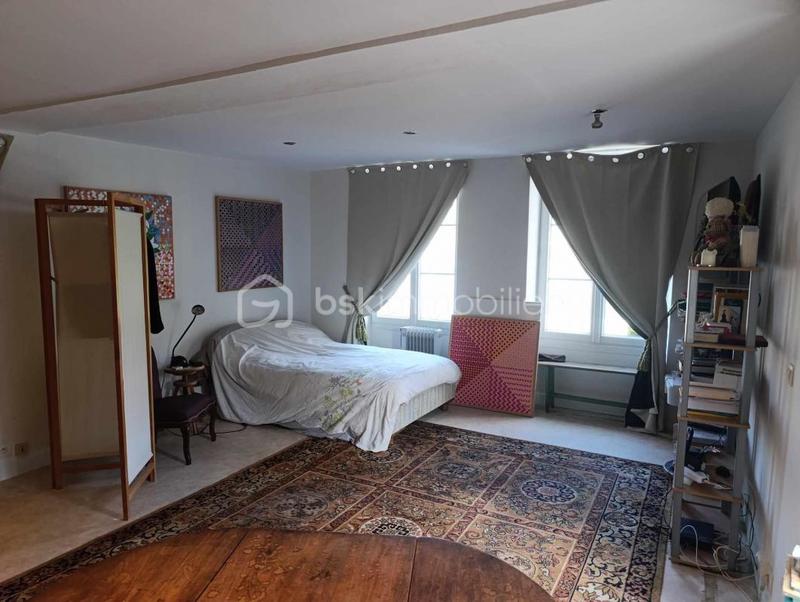 Immeuble - 85 m² - 5 pièces