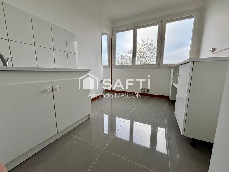 Appartement - 90 m² - 5 pièces