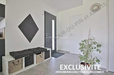 Maison - 99 m² - 4 pièces