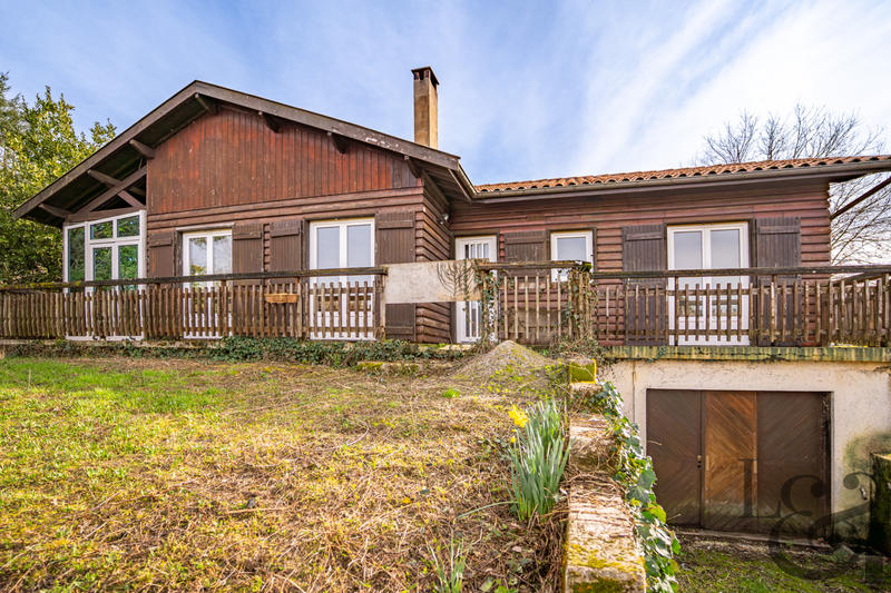 Maison - 98 m² - 4 pièces