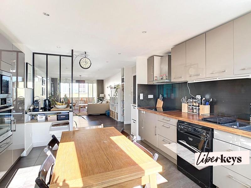 Appartement - 79 m² - 3 pièces