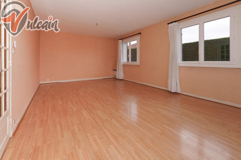 Maison - 96 m² - 4 pièces