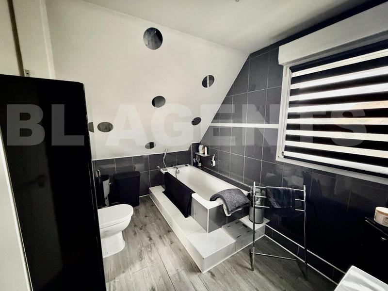 Maison - 125 m² - 5 pièces