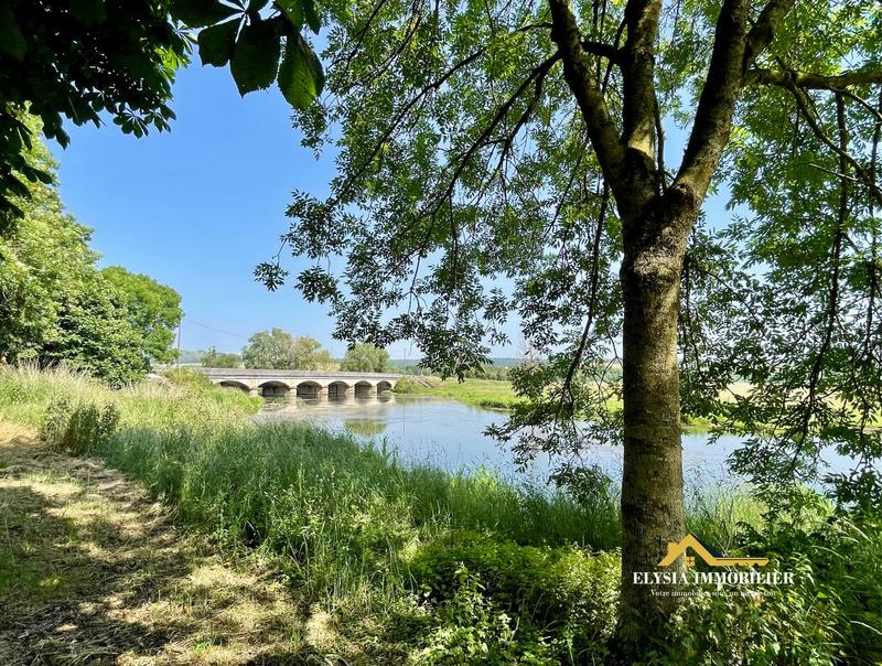 Maison - 259 m² - 9 pièces