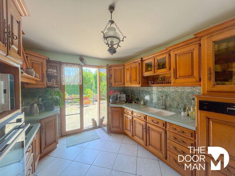 Maison - 141 m² - 5 pièces