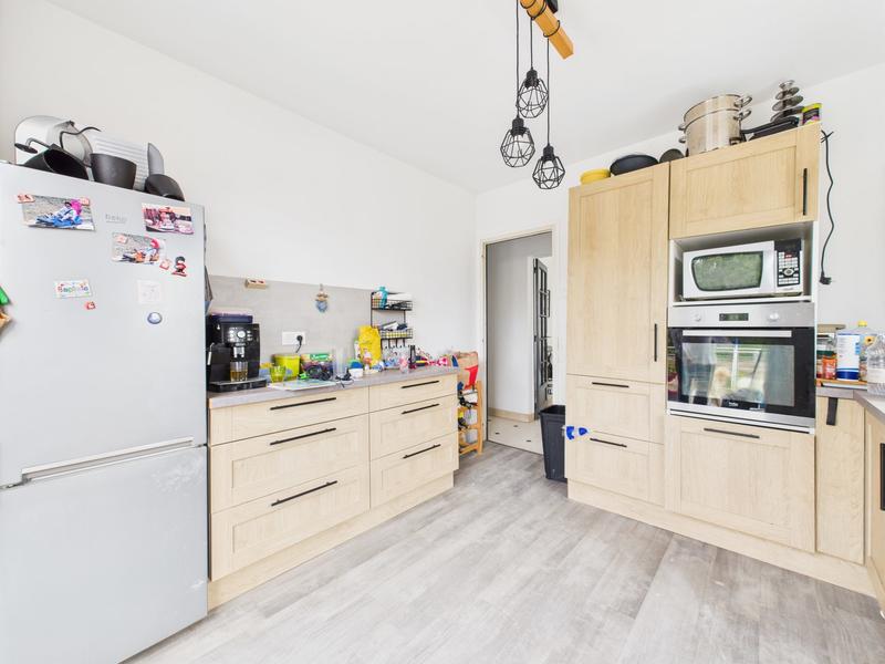 Maison - 235 m² - 7 pièces