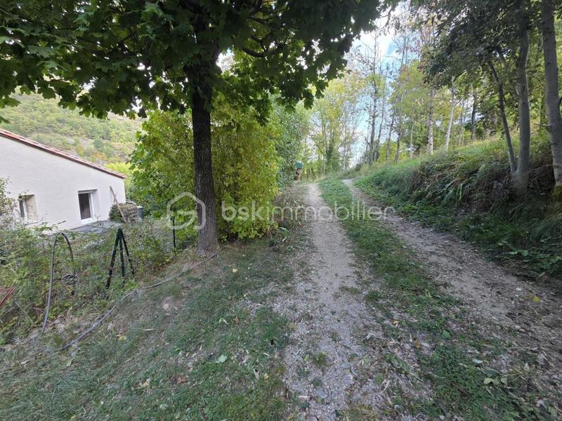 Villa - 80 m² - 4 pièces