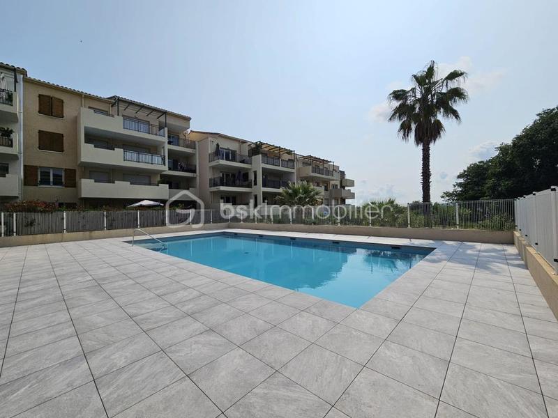 Appartement - 70 m² - 4 pièces