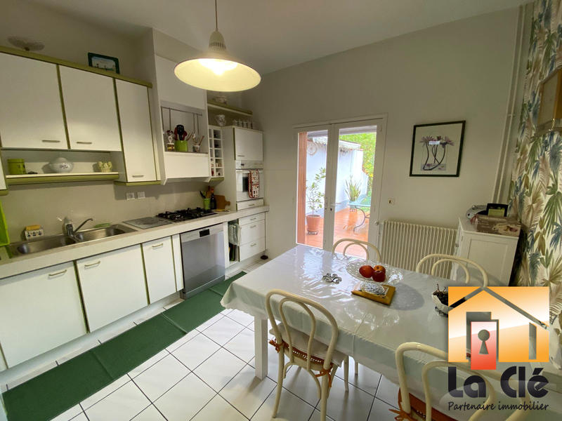 Maison traditionnelle - 156 m² - 5 pièces