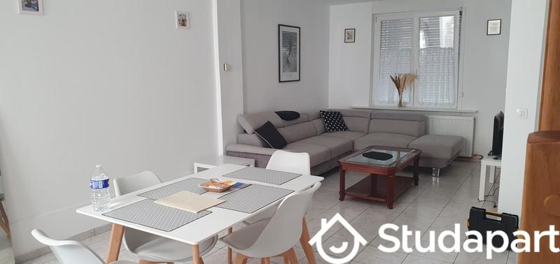 Chambre - 12 m² - 1 pièce