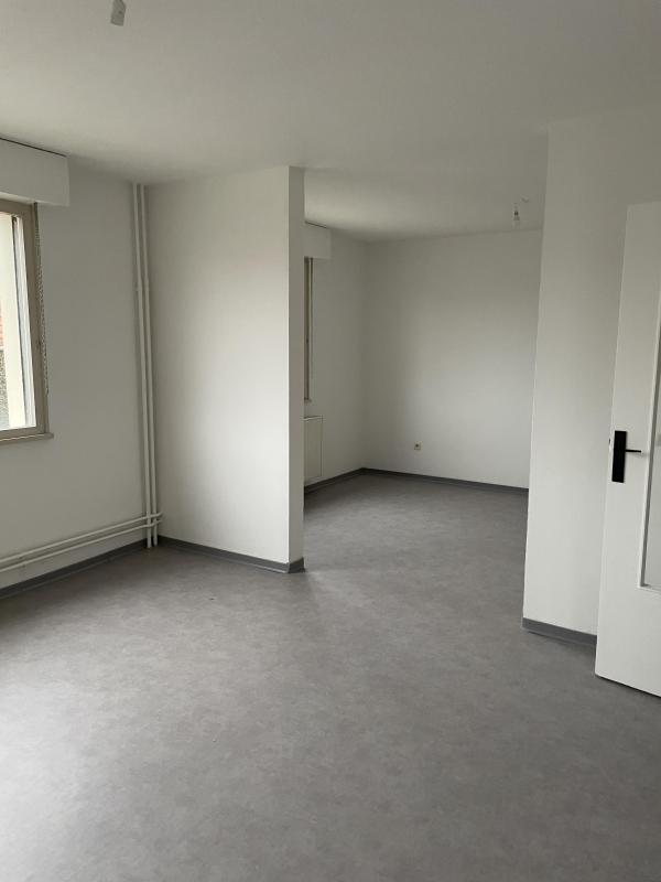 Appartement ancien - 80 m² - 4 pièces
