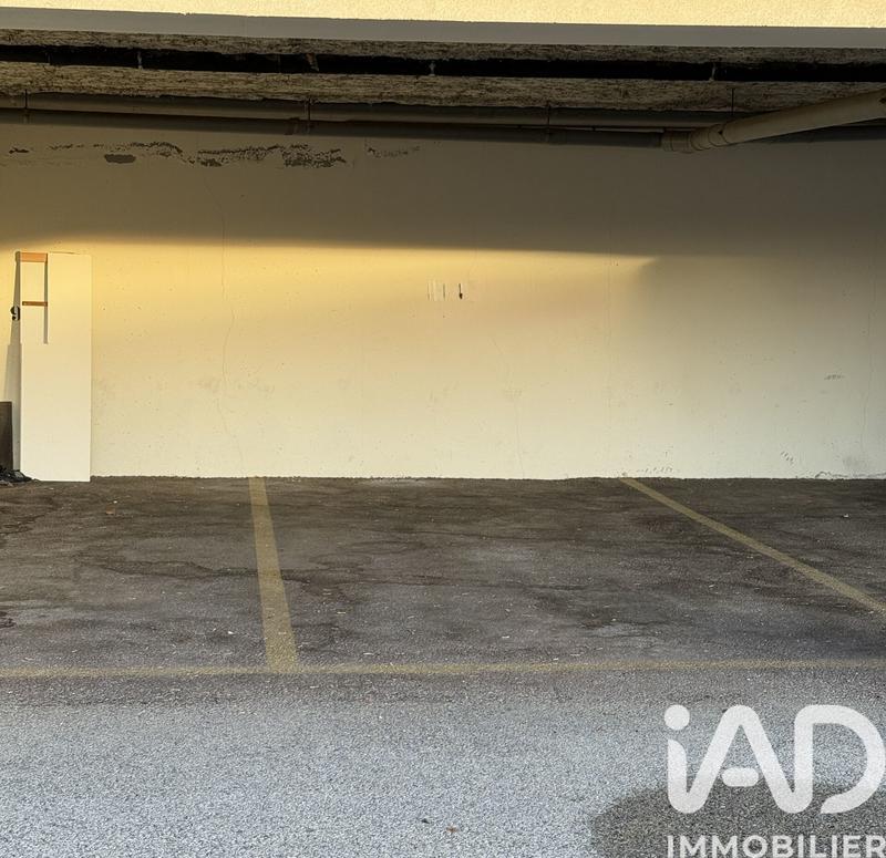 Parking - 14 m²