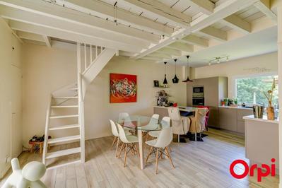 Maison - 200 m² - 6 pièces