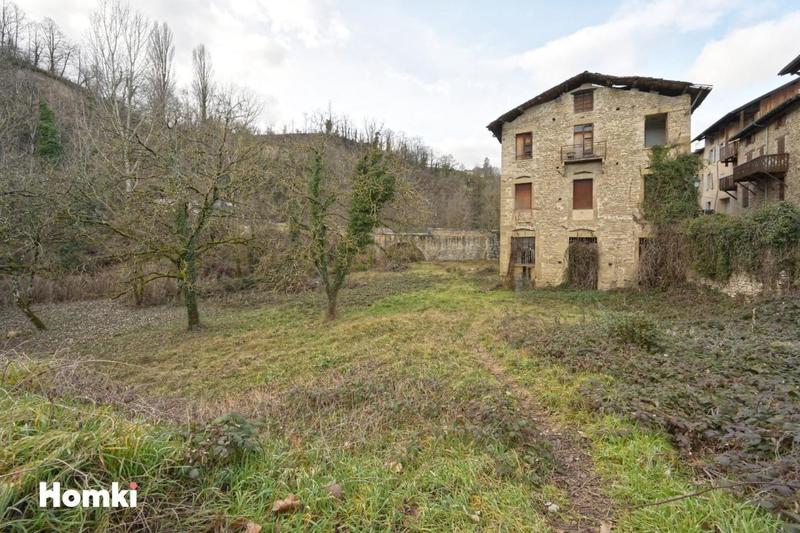 Local commercial - 742 m² - 30 pièces