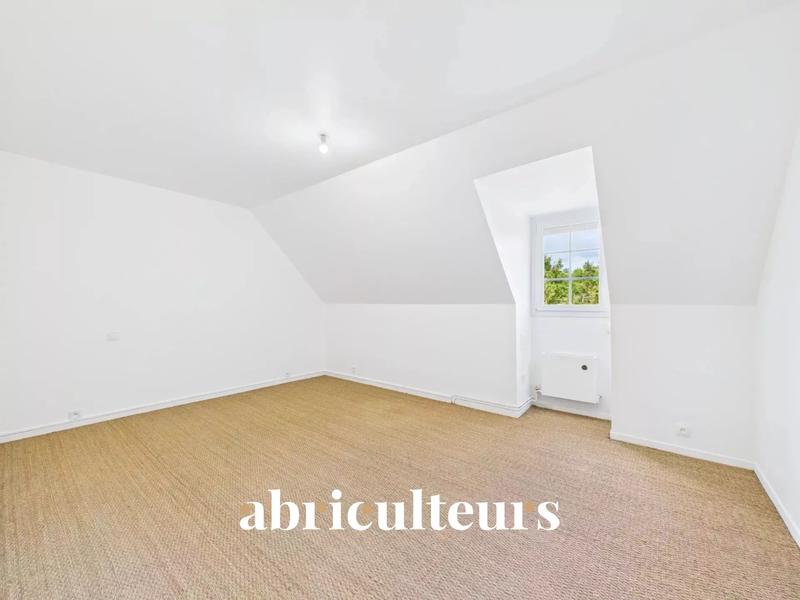 Maison - 145 m² - 5 pièces