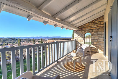 Mas - 233 m² - 8 pièces