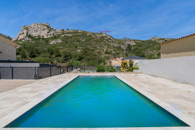 Maison - 210 m² - 7 pièces