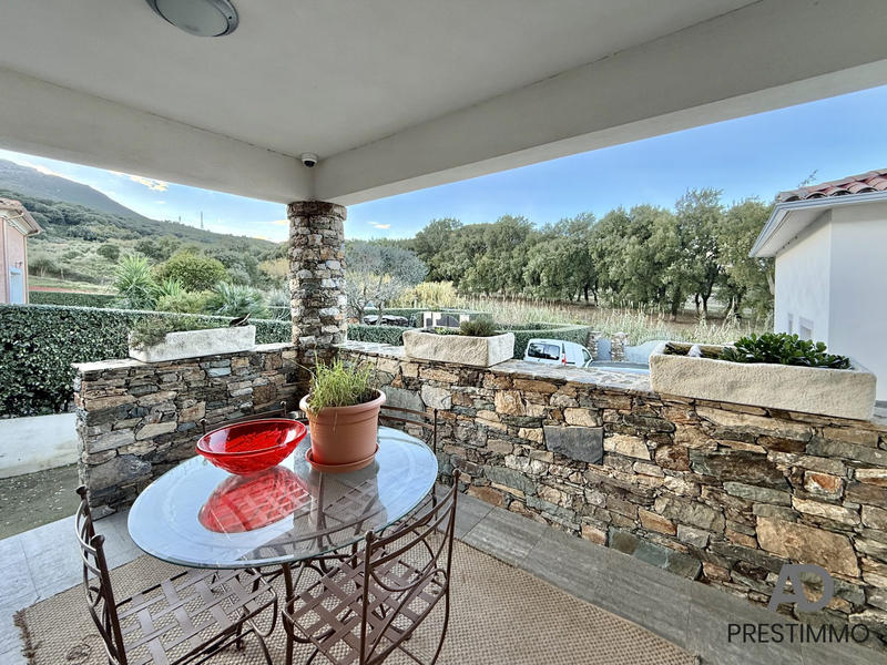 Villa - 163 m² - 5 pièces