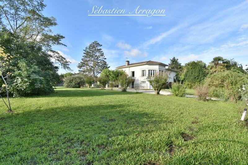 Maison - 229 m² - 8 pièces