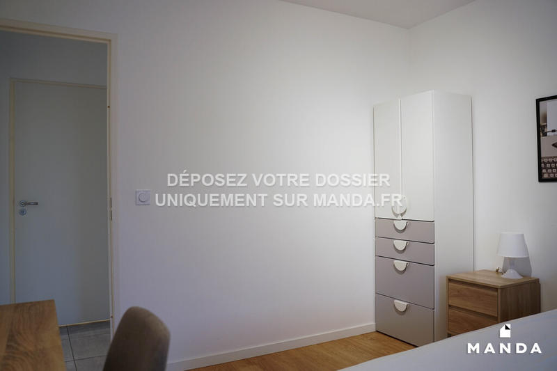 Chambre - 10 m² - 4 pièces