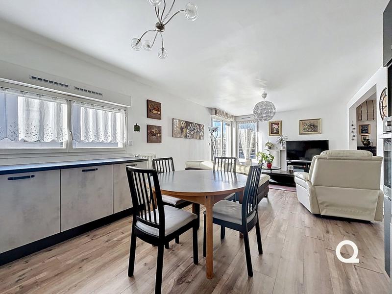 Appartement - 80 m² - 3 pièces