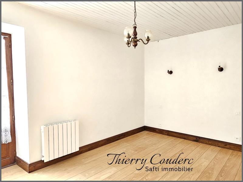 Maison - 139 m² - 7 pièces