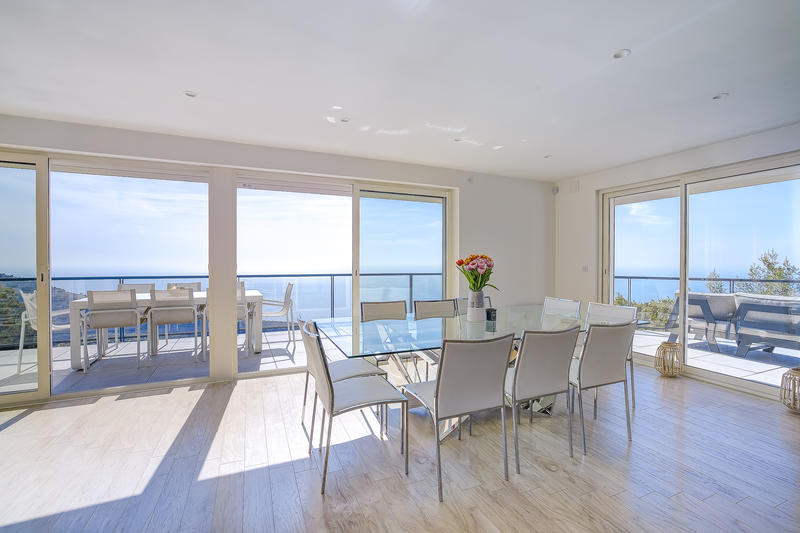 Villa - 144 m² - 5 pièces