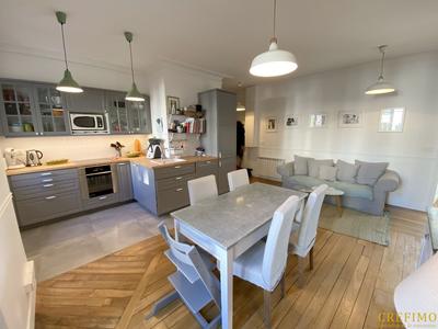 Appartement - 60 m² - 3 pièces