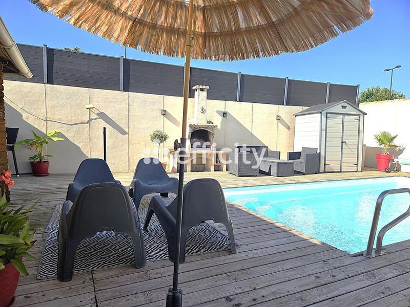 Maison - 93 m² - 4 pièces