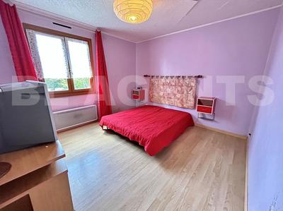 Maison traditionnelle - 90 m² - 5 pièces