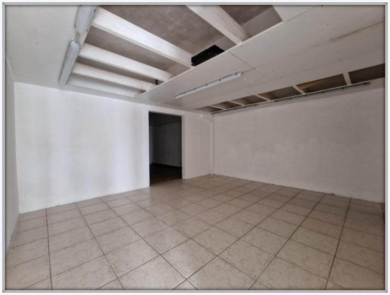 Local commercial - 58 m² - 1 pièce