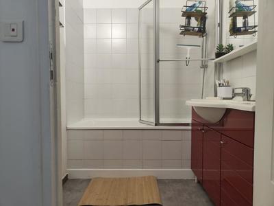 Chambre - 9 m² - 1 pièce