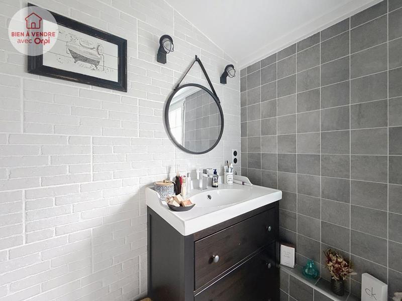 Maison - 121 m² - 6 pièces