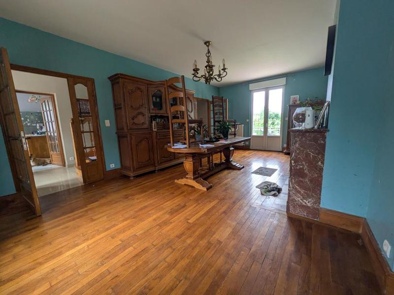 Maison - 202 m² - 5 pièces