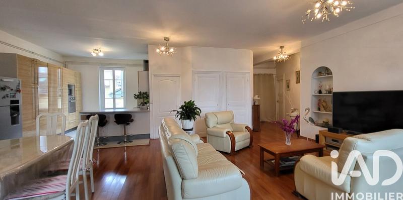 Appartement - 160 m² - 6 pièces