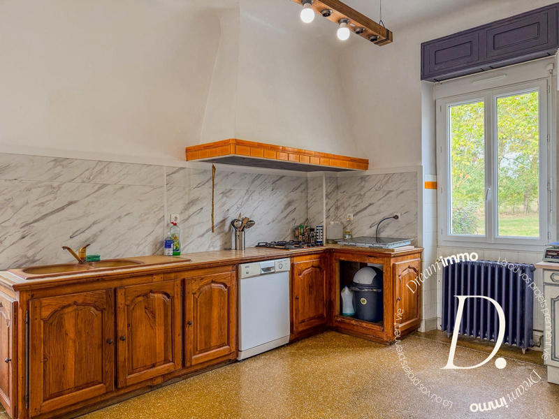 Maison - 204 m² - 8 pièces