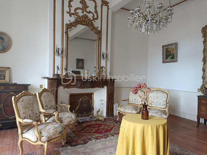 Demeure - 488 m² - 8 pièces