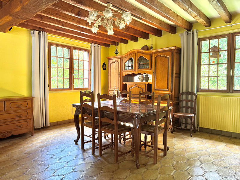 Maison - 137 m² - 5 pièces