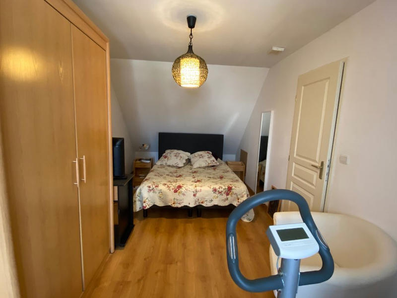 Maison - 92 m² - 6 pièces