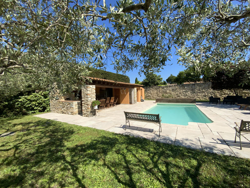 Maison - 200 m² - 6 pièces