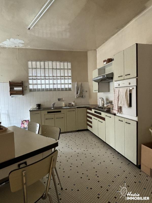 Maison - 180 m² - 8 pièces