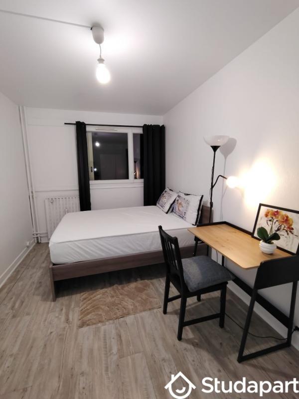 Chambre - 11 m² - 1 pièce